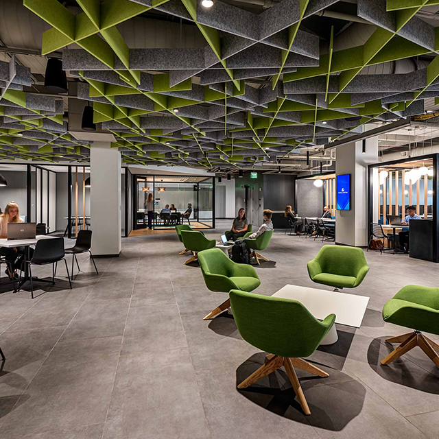 Módulos de teto acústico irregulares